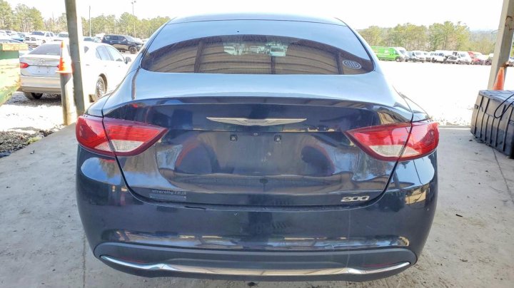 CHRYSLER 200  2016