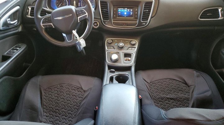 CHRYSLER 200  2016