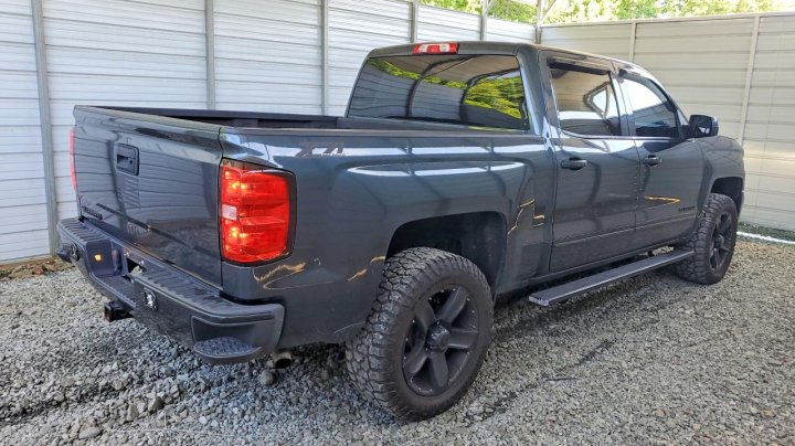 Chevrolet Silverado  2018