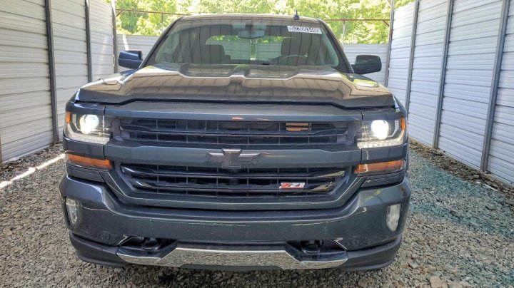 Chevrolet Silverado  2018