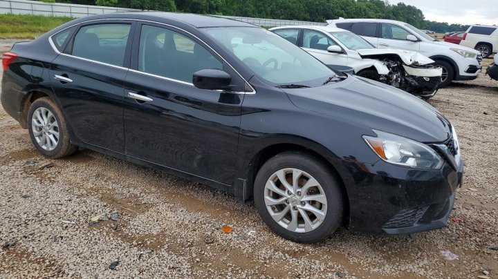 Nissan Sentra  2019