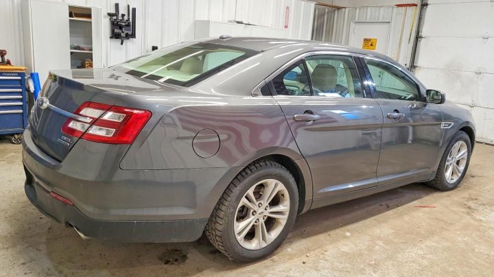 Ford TAURUS  2019