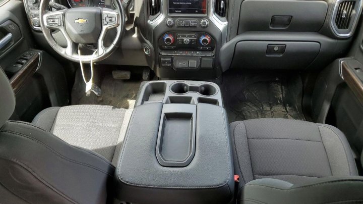 Chevrolet Silverado  2020