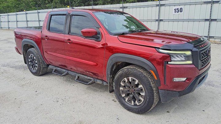 Nissan Frontier  2022