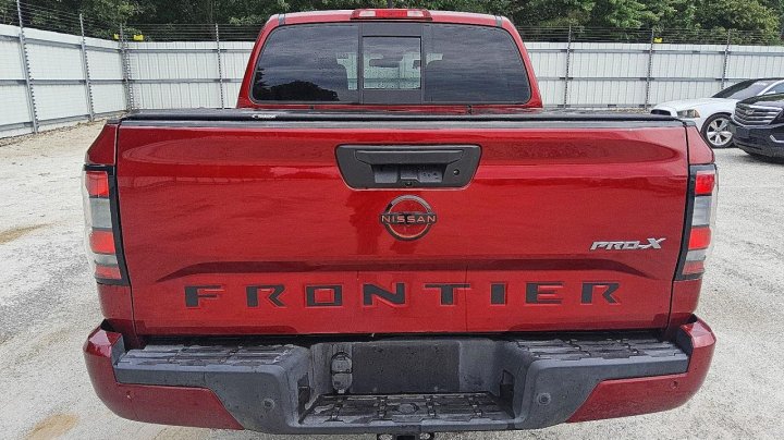 Nissan Frontier  2022