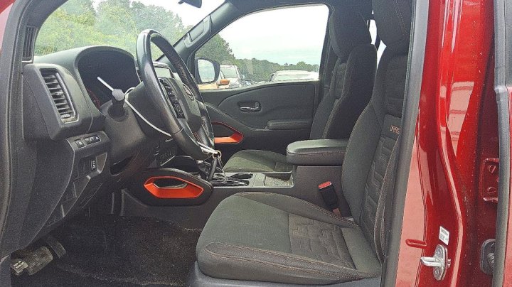 Nissan Frontier  2022