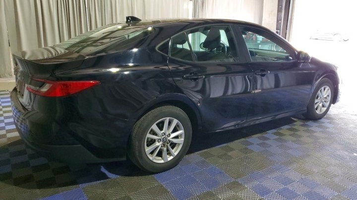 Toyota Camry  2025