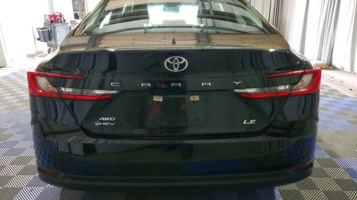 Toyota Camry  2025