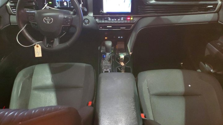 Toyota Camry  2025