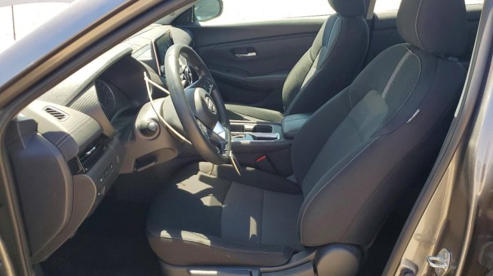 Nissan Sentra  2025