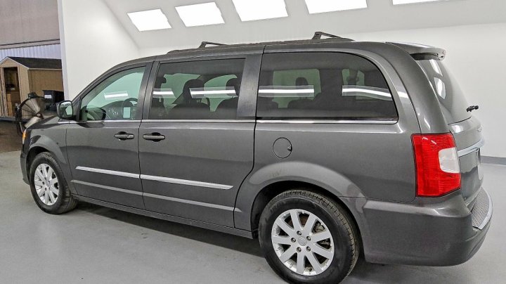CHRYSLER TOWN  2016