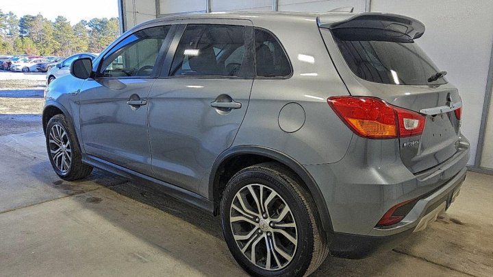 Mitsubishi Outlander  2018