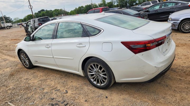 Toyota Avalon  2016