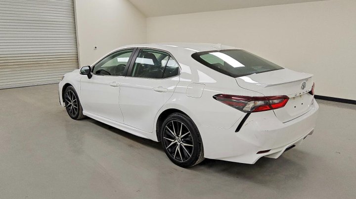 Toyota Camry  2024