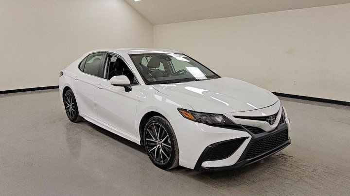 Toyota Camry  2024