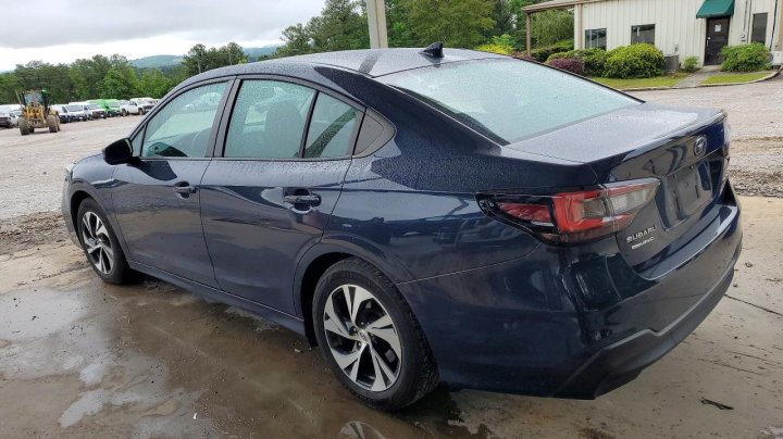 Subaru Legacy  2023