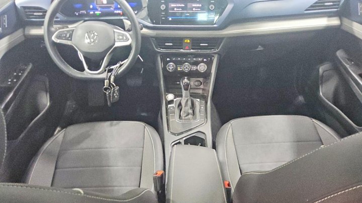 Volkswagen TAOS  2024