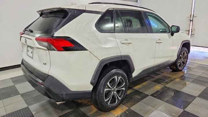 Toyota RAV4  2021