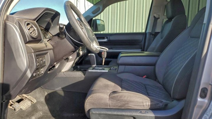Toyota TUNDRA  2018