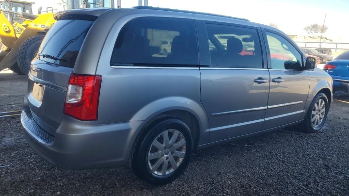 CHRYSLER TOWN  2016