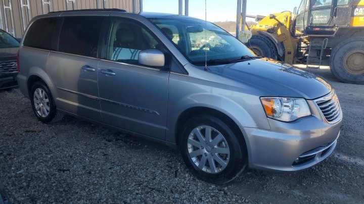 CHRYSLER TOWN  2016