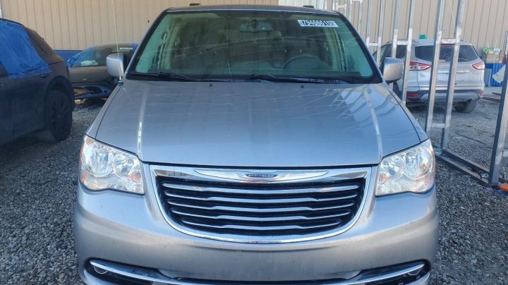 CHRYSLER TOWN  2016