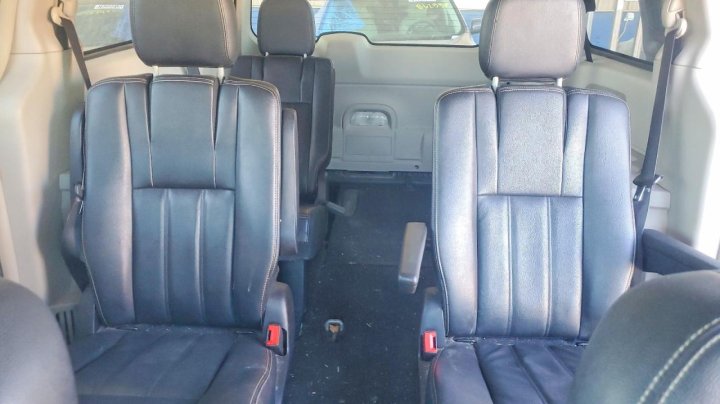 CHRYSLER TOWN  2016