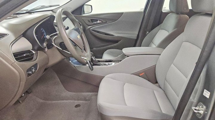 Chevrolet Malibu  2025