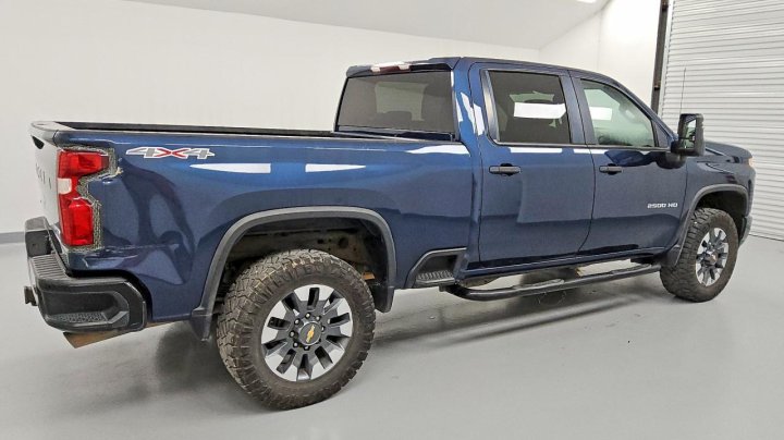 Chevrolet Silverado  2021