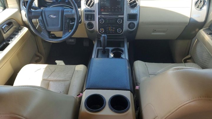 Ford EXPEDITION  2017