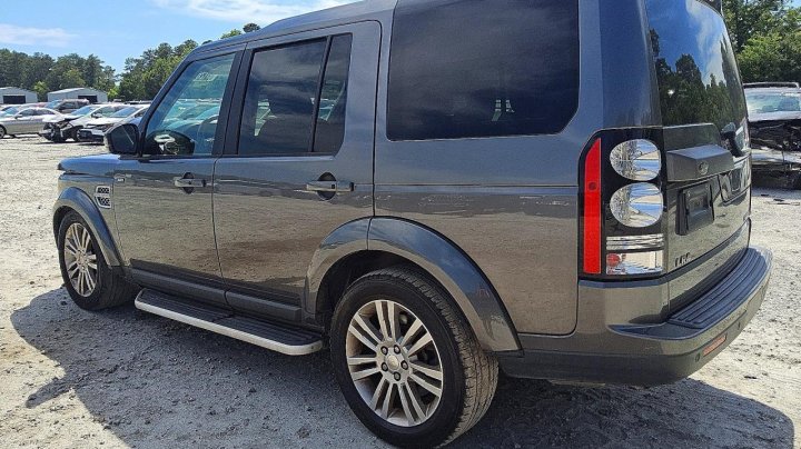 Land Rover LR4  2015