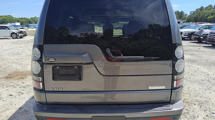 Land Rover LR4  2015