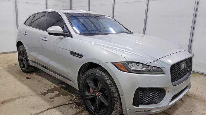 Jaguar F-Pace  2018