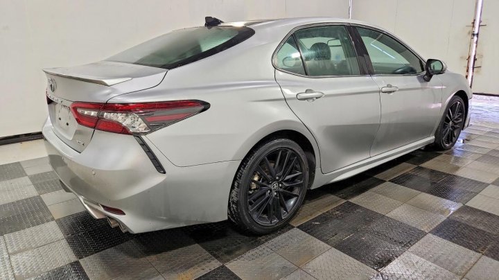 Toyota Camry  2023
