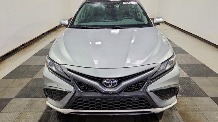 Toyota Camry  2023