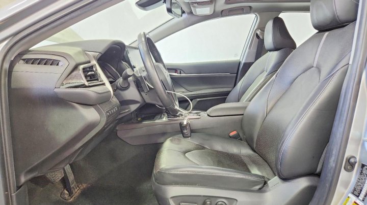 Toyota Camry  2023