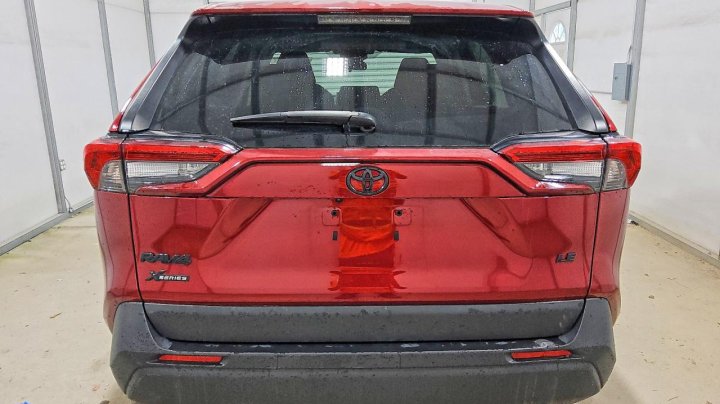 Toyota RAV4  2025