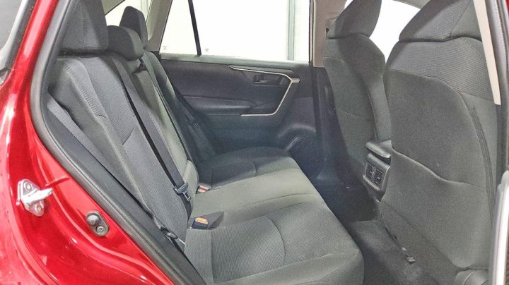 Toyota RAV4  2025
