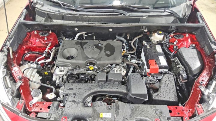 Toyota RAV4  2025