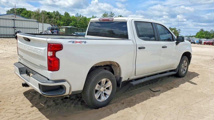 Chevrolet Silverado  2022