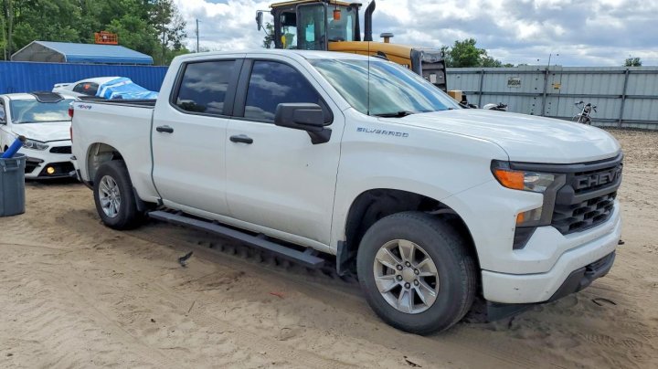 Chevrolet Silverado  2022