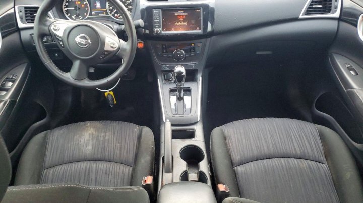 Nissan Sentra  2019
