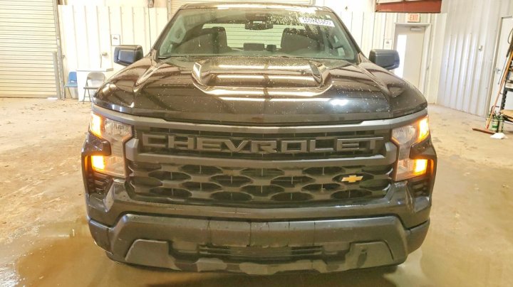 Chevrolet Silverado  2023