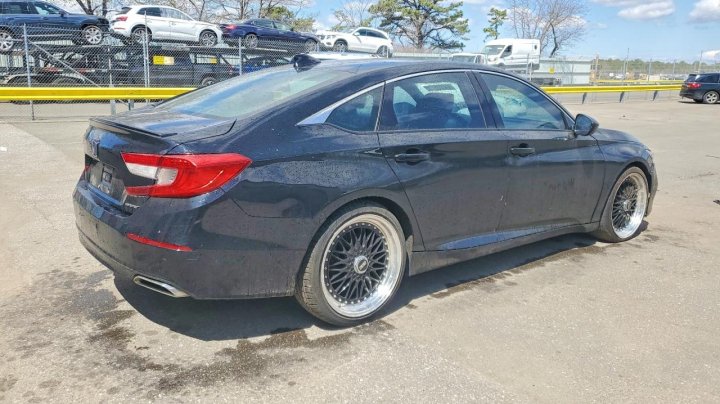 Honda Accord  2018