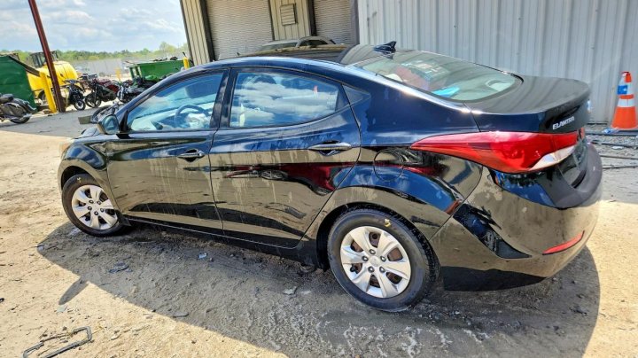 Hyundai Elantra  2016