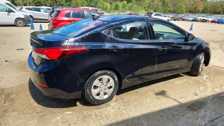 Hyundai Elantra  2016