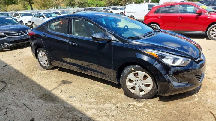 Hyundai Elantra  2016