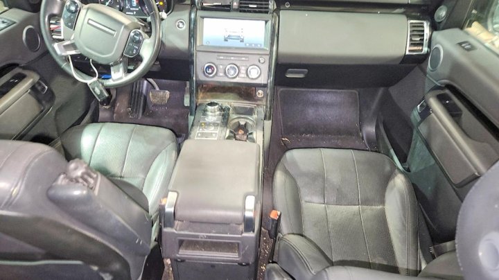 Land Rover Discovery  2020