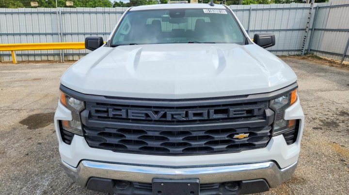 Chevrolet Silverado  2023