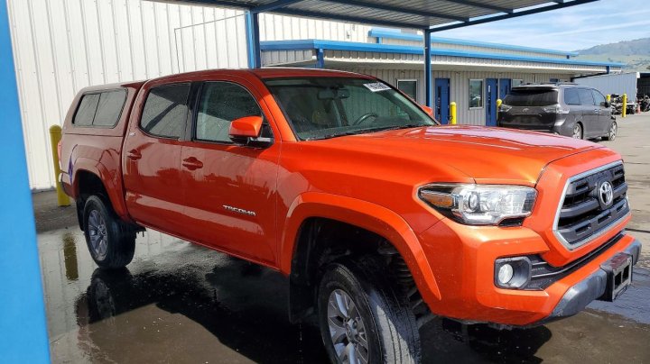 Toyota TACOMA  2017
